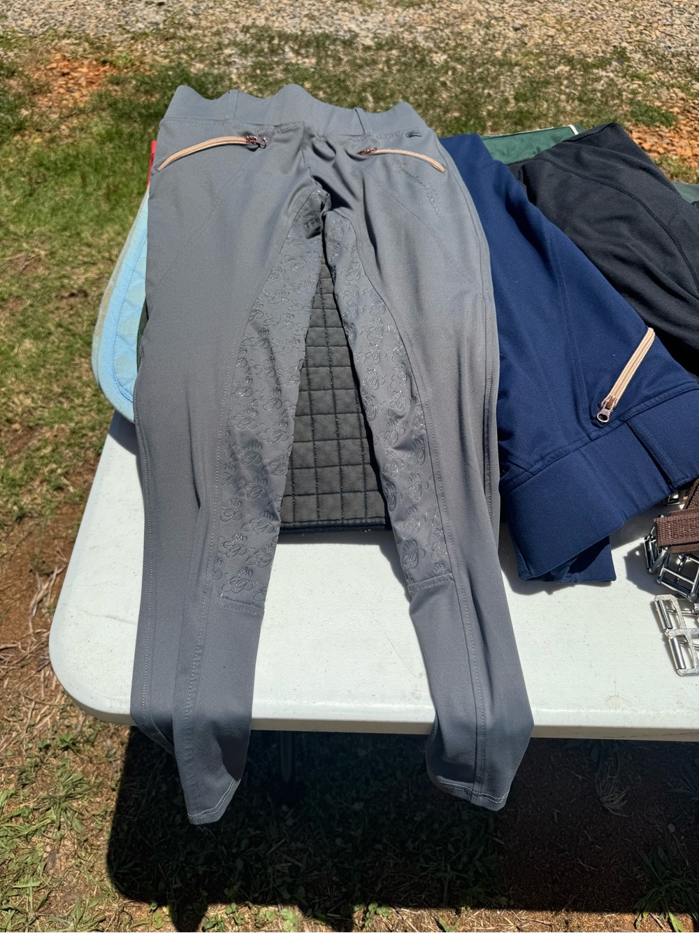 Horze- Equestrian PrincessGray Equestrian Breeches with Silicone Grip Knee Patch